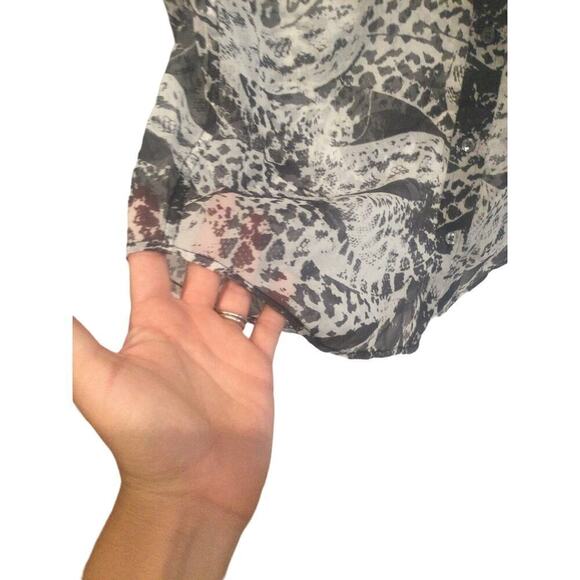 Equipment Femme Silk Button Down Blouse womens S snake Print animal Silver grey - Picture 7 of 15